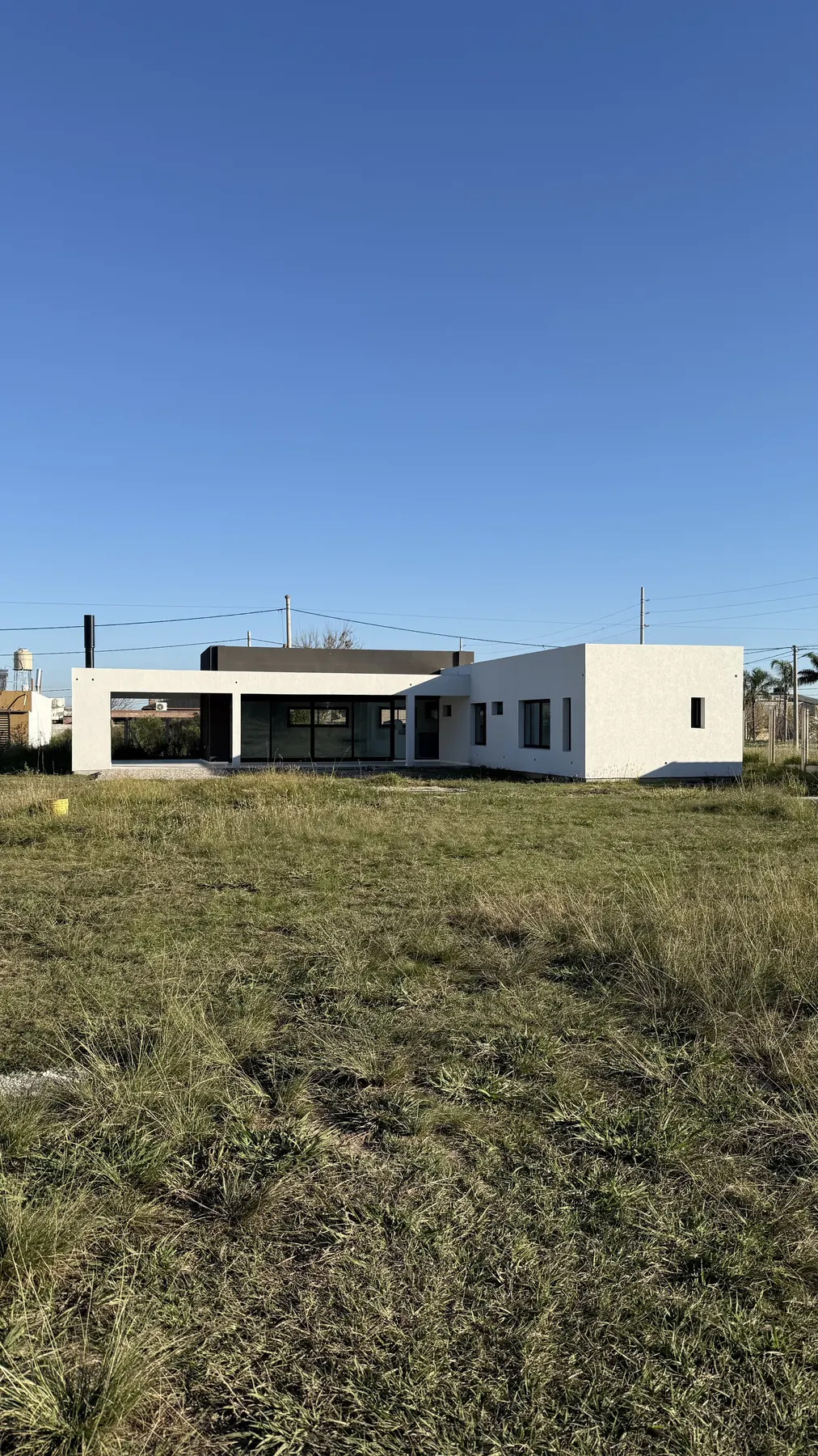 Vivienda en Puerto San Martín durante la etapa avanzada de obra